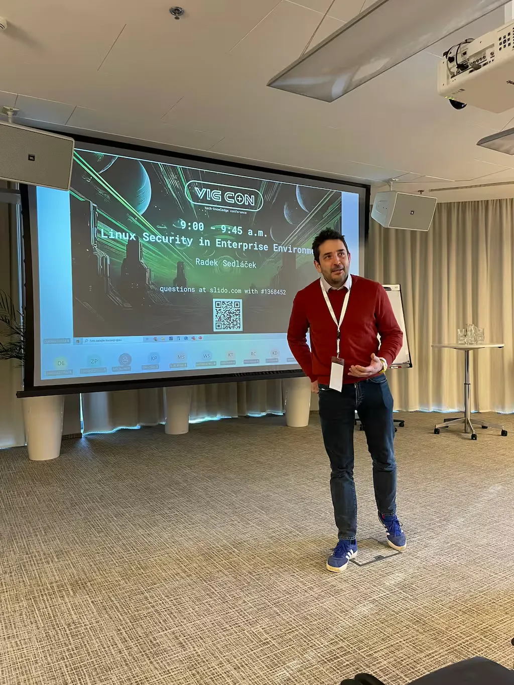 Live presentation with projector